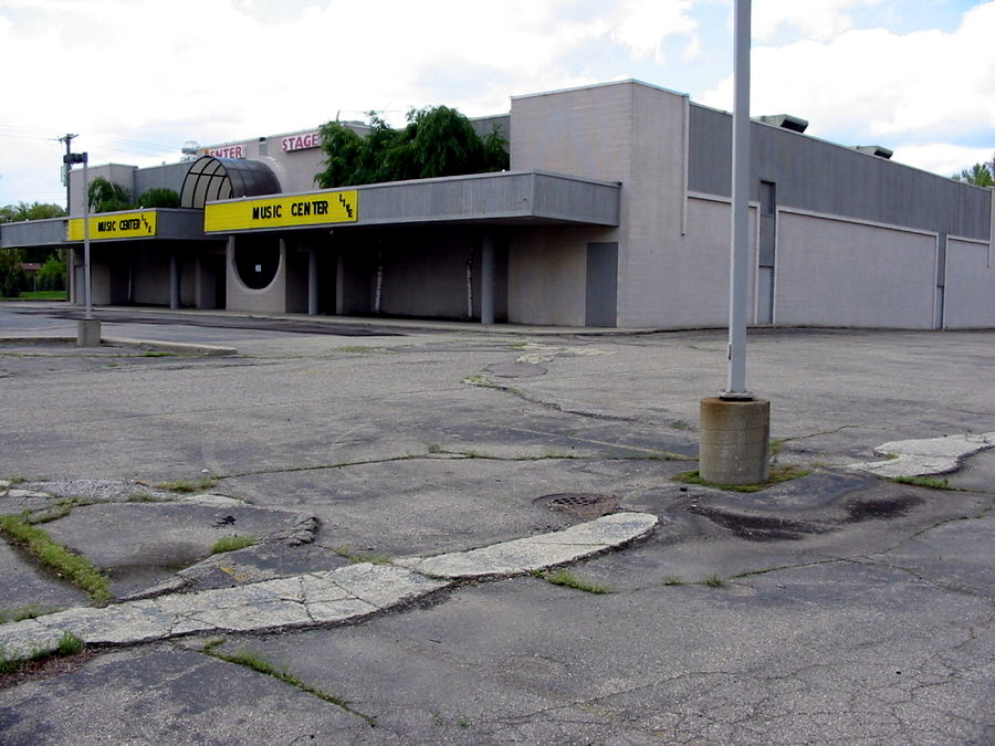 Center Stage - May 2002 Photo From Me (newer photo)